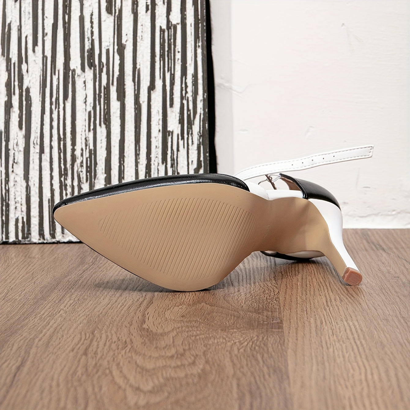 Susanne Stilet T-Stropp Sandale