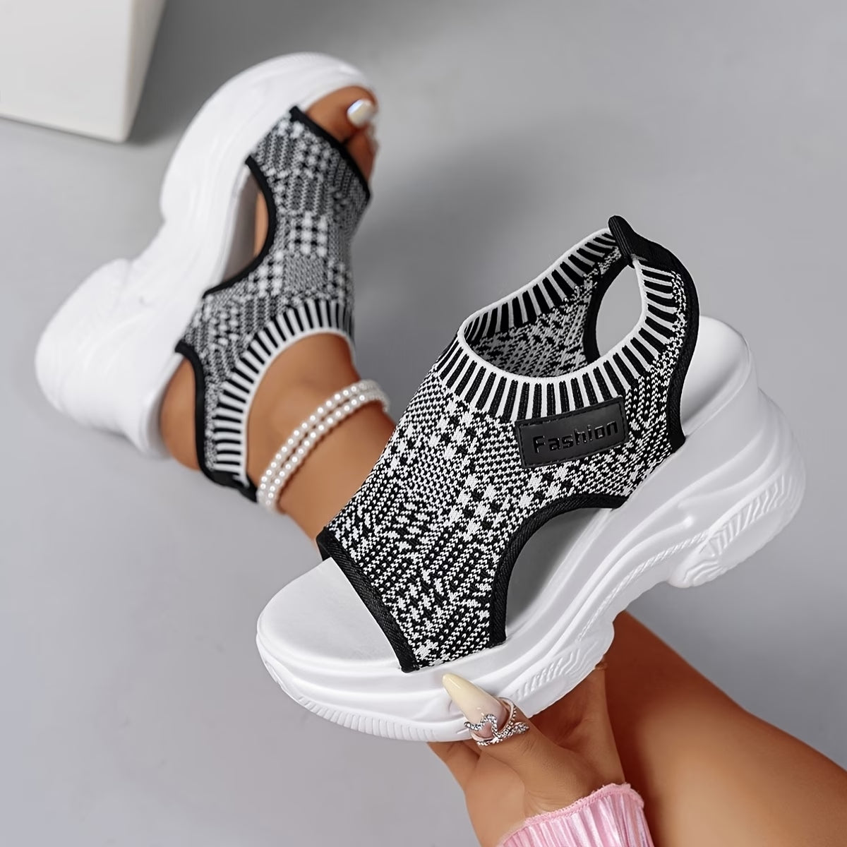 Karen Mesh Kilesandale