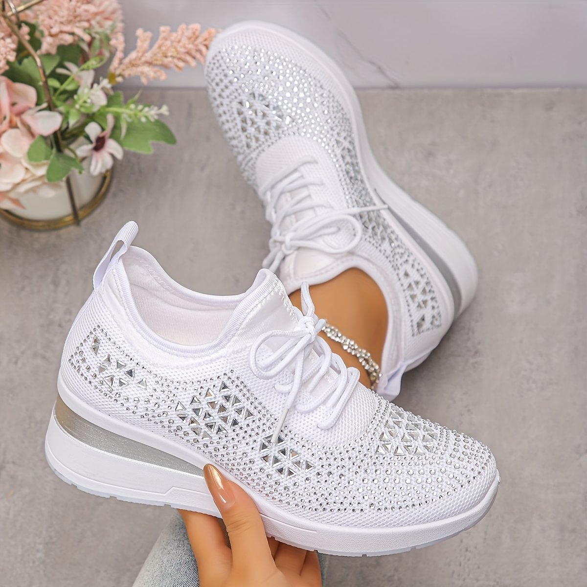 🔥Sidste dag – 50% rabat på casual damesneakers med åndbar justering og strassdekoration