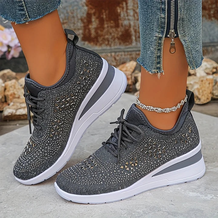 🔥Sidste dag – 50% rabat på casual damesneakers med åndbar justering og strassdekoration