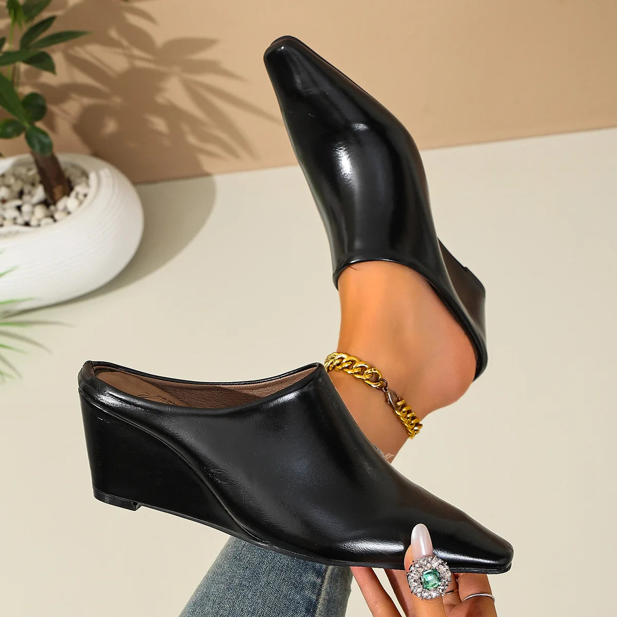 Dorte Elegant Platform Slip-On Sandale